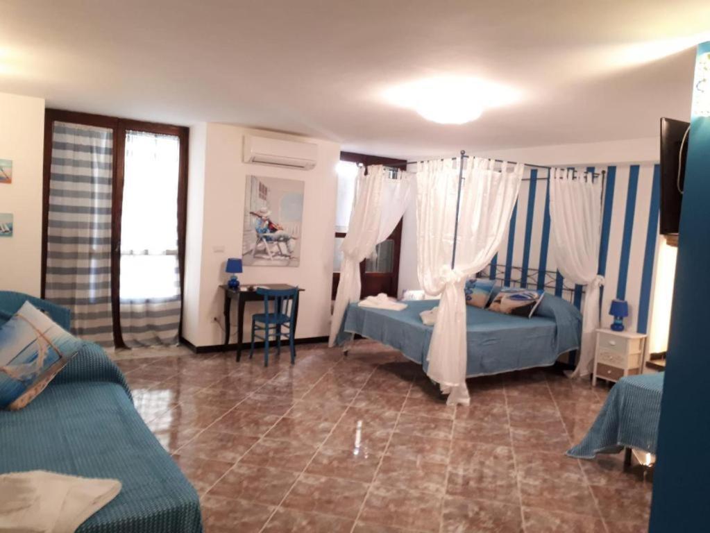 Suite Palazzo Luciani Salerno Bagian luar foto