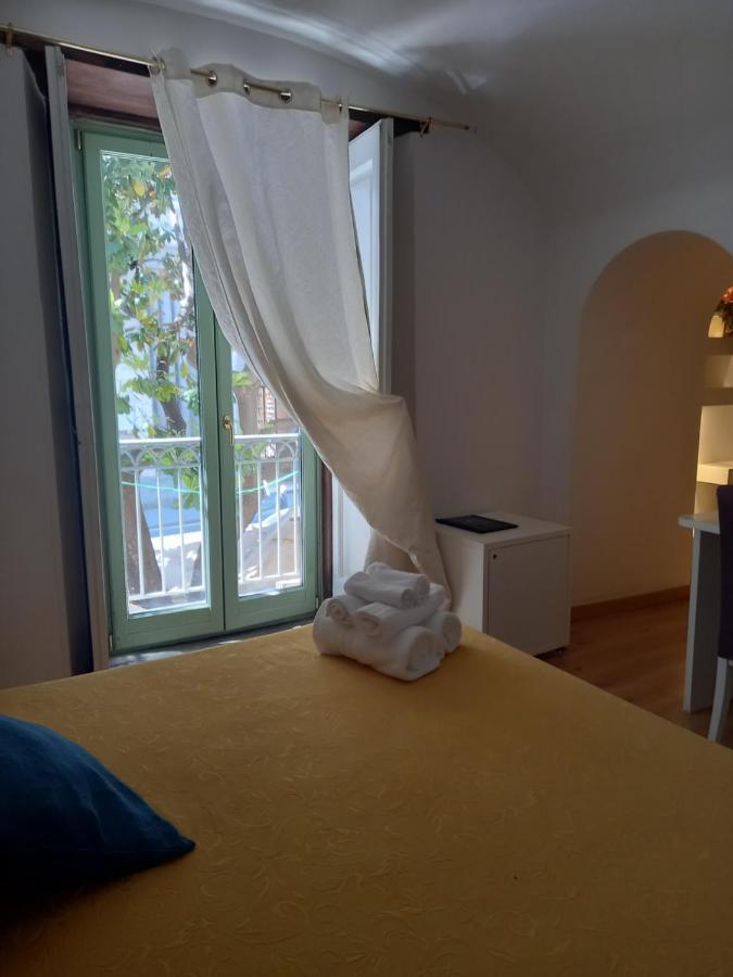 Suite Palazzo Luciani Salerno Bagian luar foto