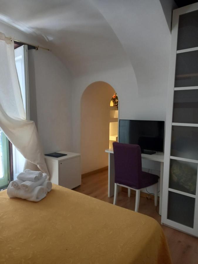 Suite Palazzo Luciani Salerno Bagian luar foto