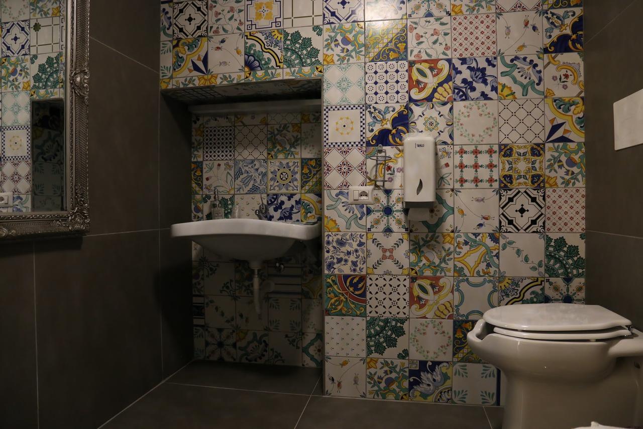 Suite Palazzo Luciani Salerno Bagian luar foto