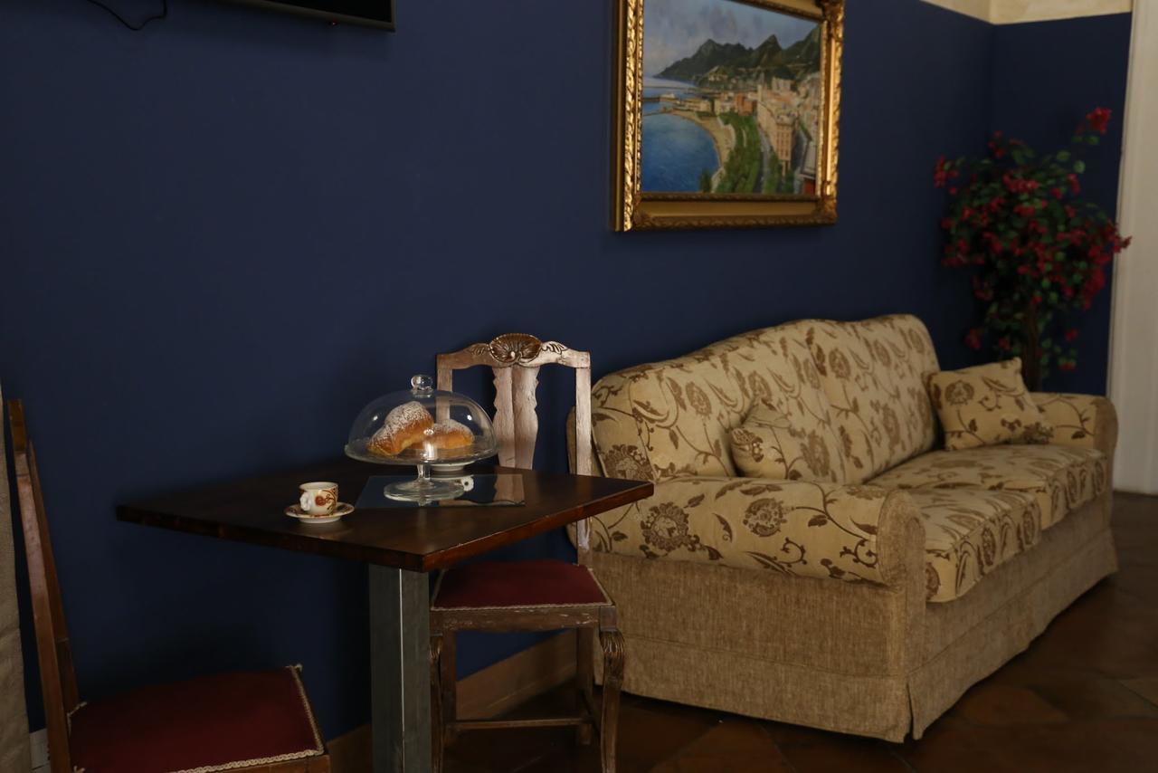 Suite Palazzo Luciani Salerno Bagian luar foto