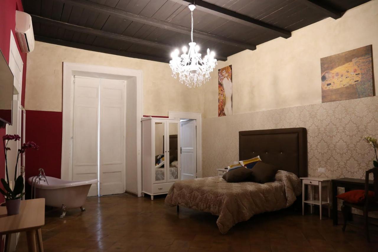 Suite Palazzo Luciani Salerno Bagian luar foto